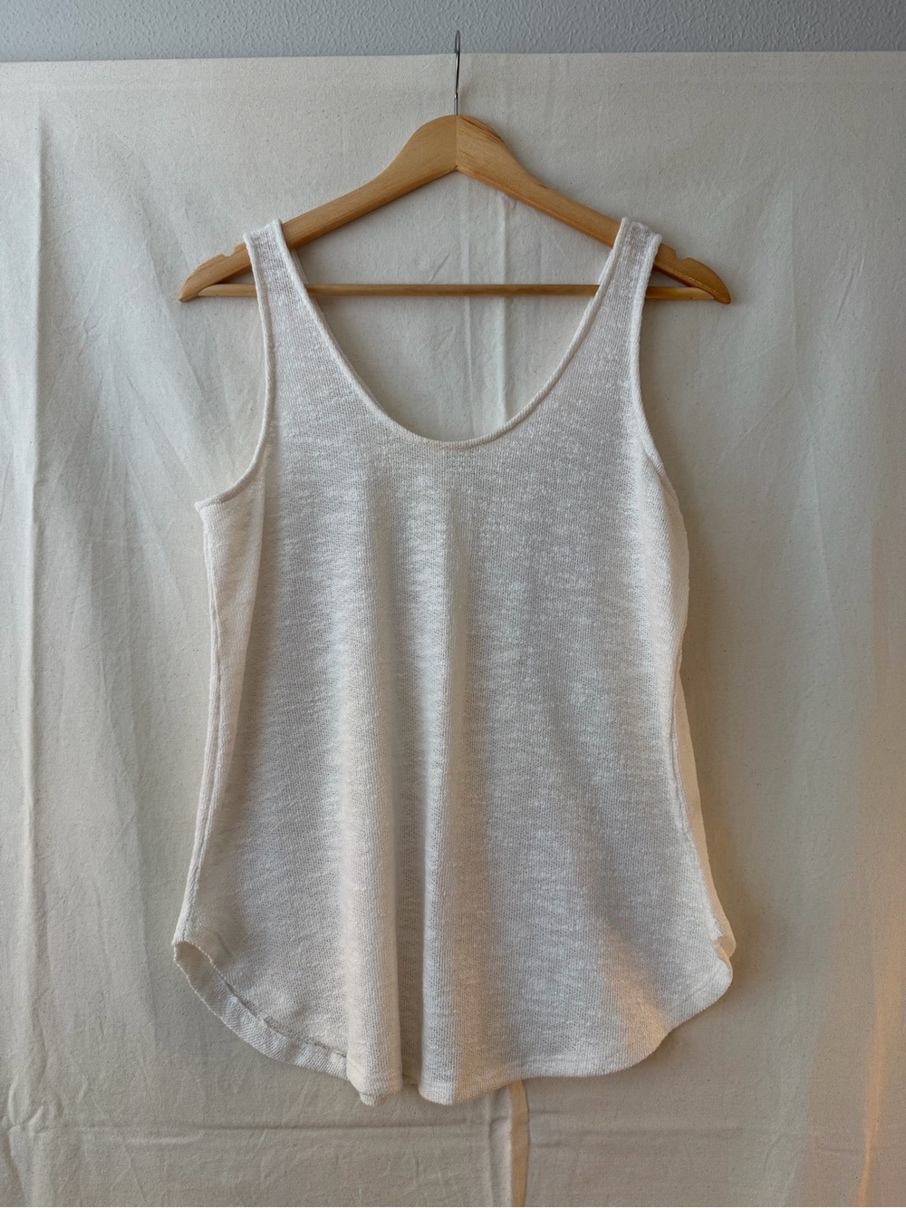 Zenana Outfitters Cream Scoop Neck Tank Top
